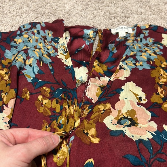 Burgundy floral blouse - Picture 5 of 10